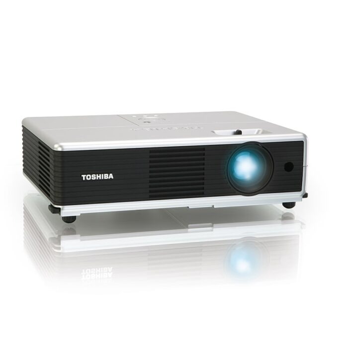 بررسی ویدئو پروژکتور استوک Toshiba TLPx100